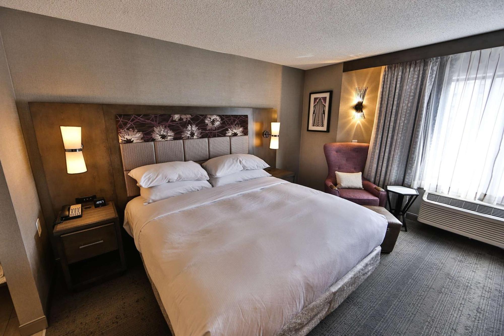 Отель Doubletree By Hilton Atlanta Alpharetta-Windward Экстерьер фото